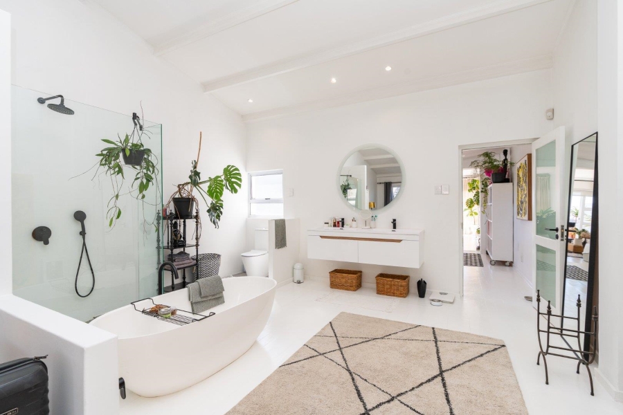 3 Bedroom Property for Sale in Woodstock Western Cape